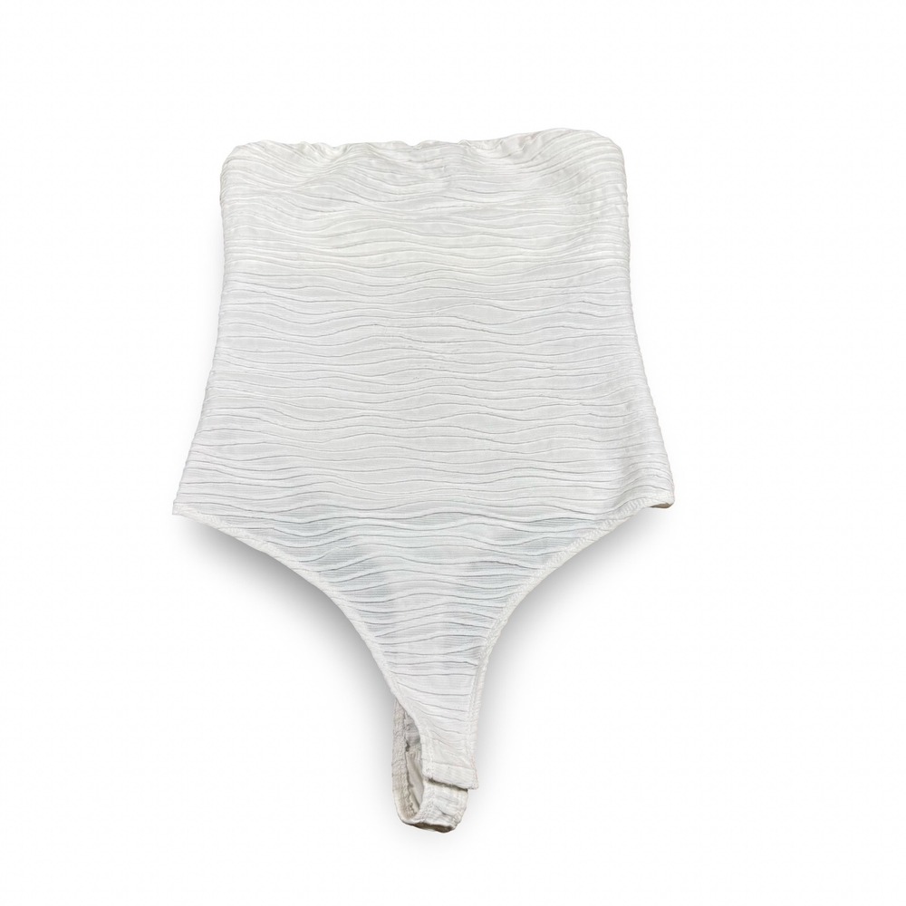 Princess Polly Strapless Bodysuit US 4 White Ribbed Textured Thong Snap Closure